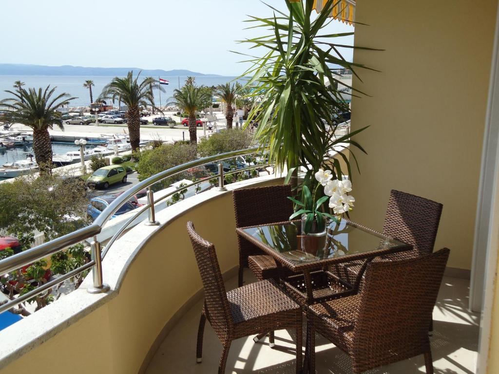 Villa Grgo Apartments Tucepi Room photo