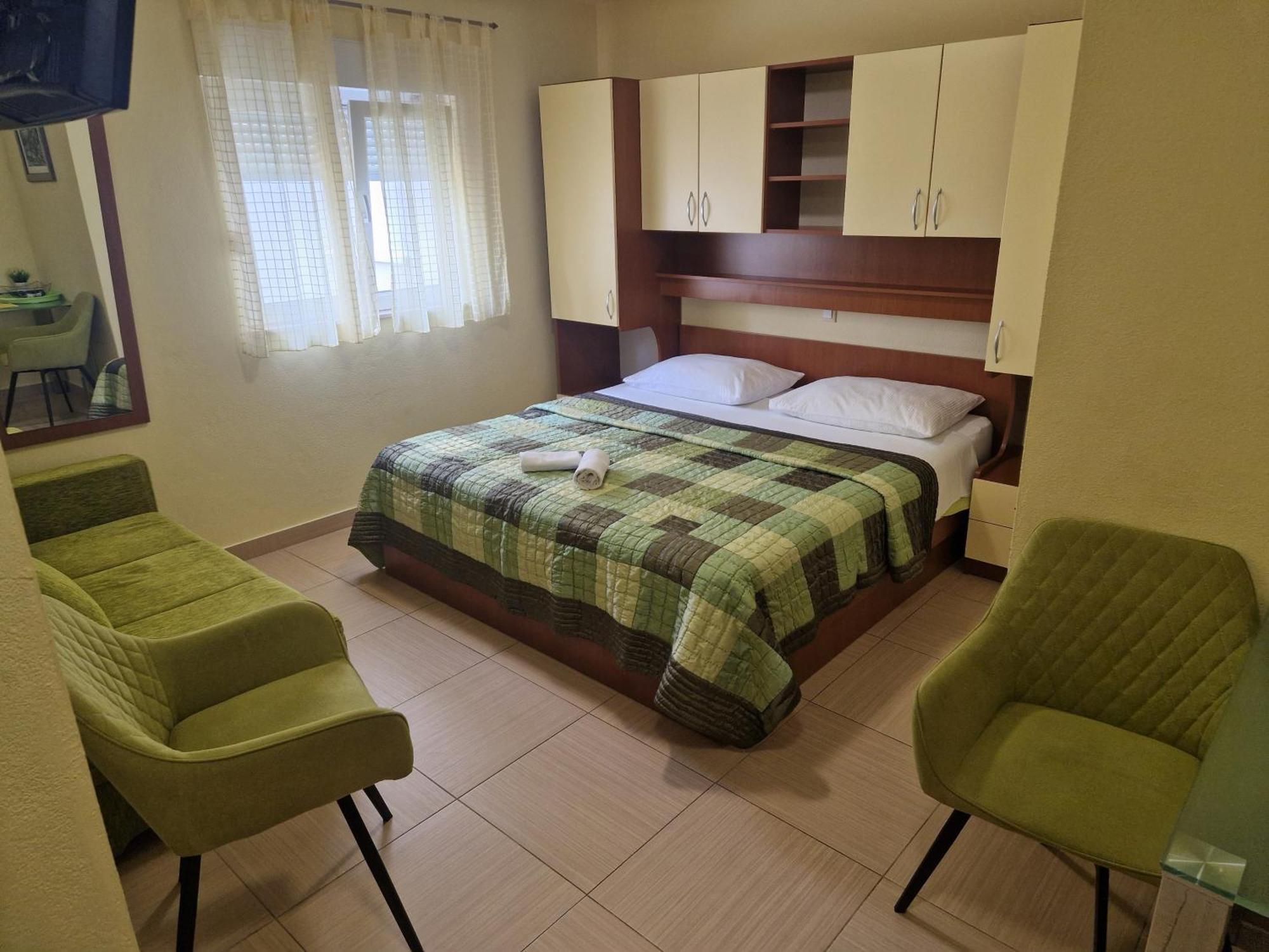 Villa Grgo Apartments Tucepi Exterior photo